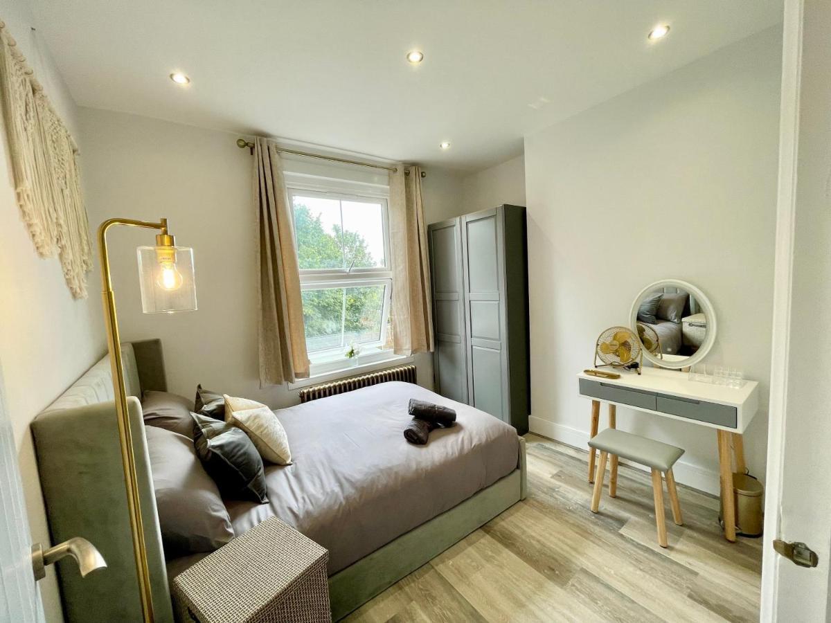 Apartment In Stepney Green Лондон Экстерьер фото